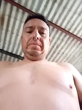 Snapshot of strip_1212 chatting on 10-27-25, 01:37 strip 1212 online show from 10-27-25, 01:37