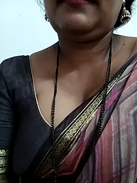 Snapshot of Nyra-23 chatting on 09-15-25, 09:53 Nyra-23 online show from 09-15-25, 09:53