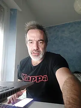 Marcolino183 online show from 12-18-25, 08:42