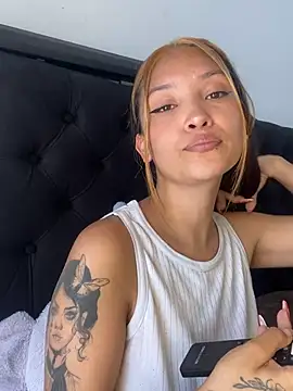 baby lizy online show from 12-20-24, 07:28