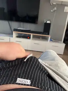 lescoquin2215 online show from 03-12-26, 07:58