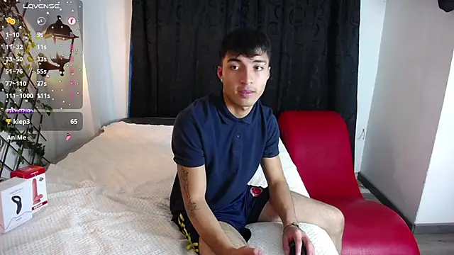 Snapshot of dylan_fun18 chatting on 12-13-24, 05:43 dylan fun18 online show from 12-13-24, 05:43