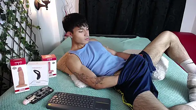 Snapshot of dylan_fun18 chatting on 01-06-25, 04:34 dylan fun18 online show from 01-06-25, 04:34