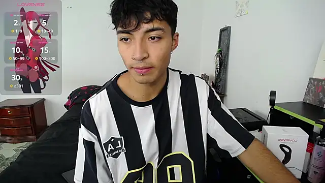 Snapshot of dylan_fun18 chatting on 02-17-25, 03:09 dylan fun18 online show from 02-17-25, 03:09