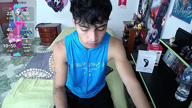 Snapshot of dylan_fun18 chatting on 03-10-25, 05:18 dylan fun18 online show from 03-10-25, 05:18