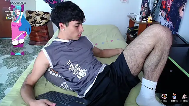 Snapshot of dylan_fun18 chatting on 03-22-25, 09:10 dylan fun18 online show from 03-22-25, 09:10