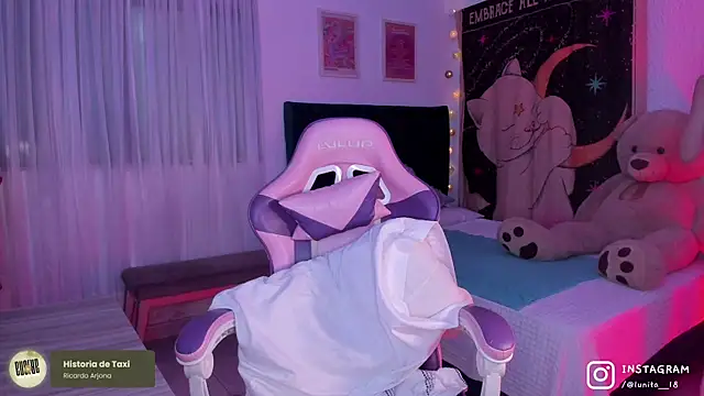 Snapshot of alice_guerin_ chatting on 09-24-25, 01:53 alice guerin online show from 09-24-25, 01:53