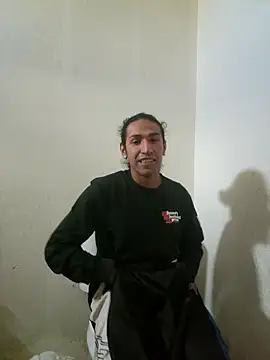 LargeDominoes online show from 04-13-26, 04:34