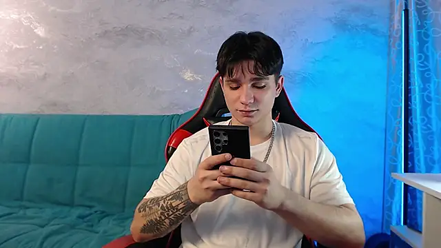 Ricky-boy online show from 11-17-25, 08:36