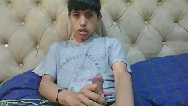 Snapshot of danuel23 chatting on 09-09-25, 03:33 danuel23 online show from 09-09-25, 03:33