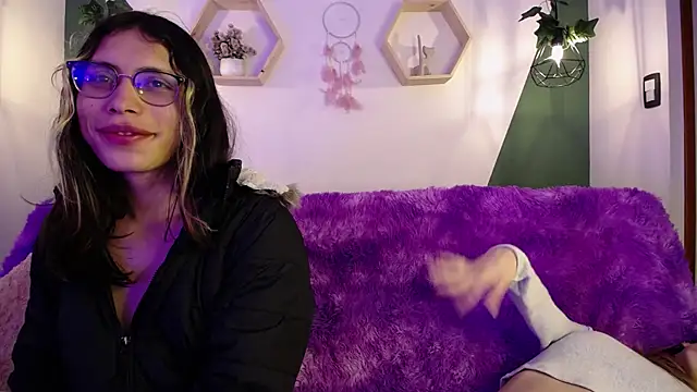 Snapshot of BRIAR_AND_BLAIR chatting on 01-02-25, 02:35 BRIAR AND BLAIR online show from 01-02-25, 02:35