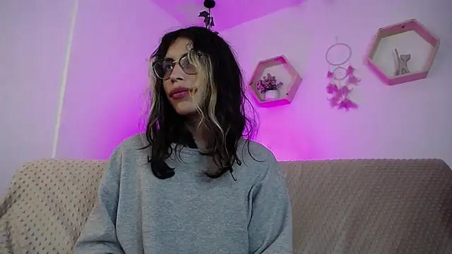 Snapshot of BRIAR_AND_BLAIR chatting on 02-12-25, 05:16 BRIAR AND BLAIR online show from 02-12-25, 05:16