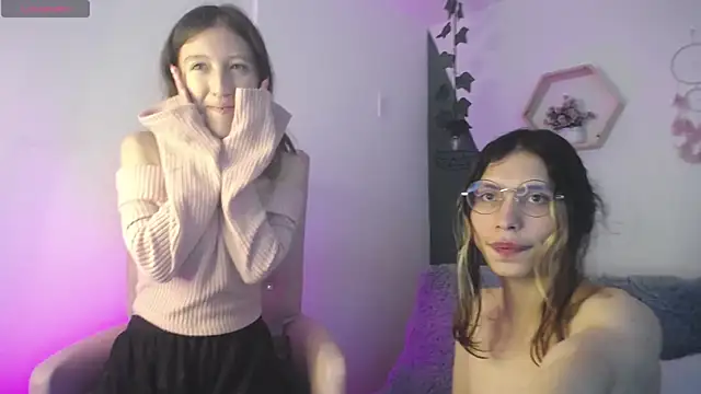 Snapshot of BRIAR_AND_BLAIR chatting on 03-14-25, 02:19 BRIAR AND BLAIR online show from 03-14-25, 02:19