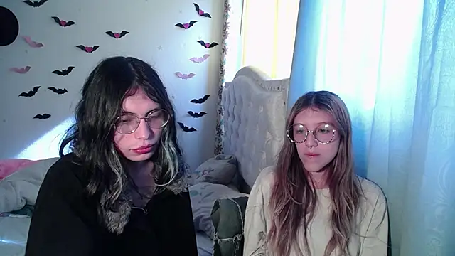 Snapshot of BRIAR_AND_BLAIR chatting on 09-15-25, 08:20 BRIAR AND BLAIR online show from 09-15-25, 08:20