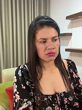 Alice Biel online show from 03-04-25, 01:01