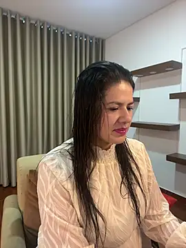 Alice Biel online show from 03-09-25, 11:58