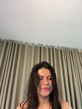 Alice Biel online show from 06-20-26, 01:25
