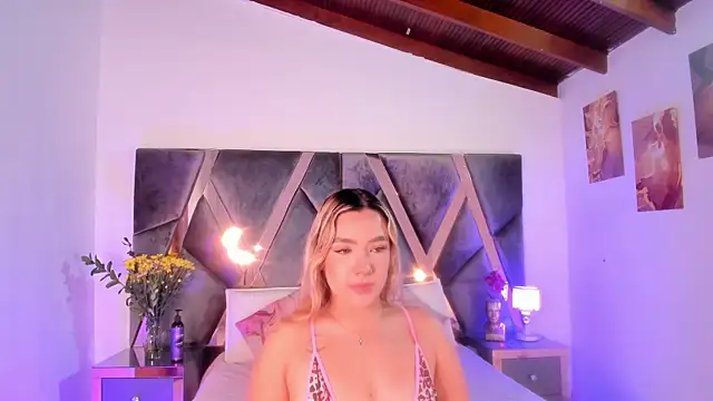 Sofi Vasquez online show from 12-02-25, 08:48