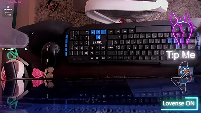 Hanna sophia online show from 02-14-25, 02:28