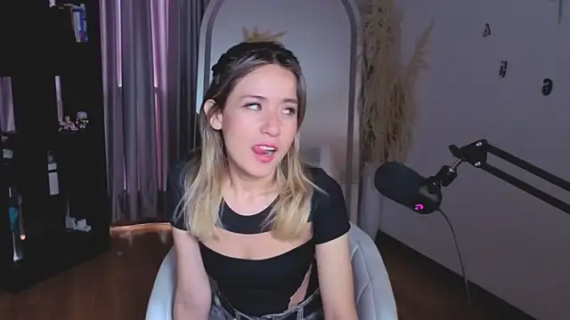 sexfire lalita online show from 11-19-25, 08:31