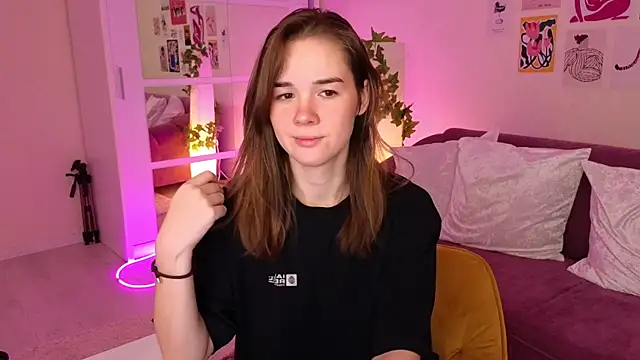 Snapshot of LindaRobertz chatting on 03-03-25, 09:22 LindaRobertz online show from 03-03-25, 09:22