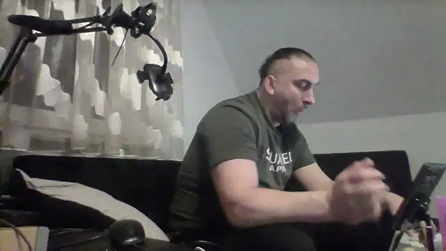 Snapshot of NewyorkDimi chatting on 11-16-25, 11:54 NewyorkDimi online show from 11-16-25, 11:54