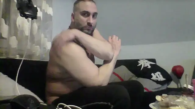 Snapshot of NewyorkDimi chatting on 12-19-25, 04:30 NewyorkDimi online show from 12-19-25, 04:30