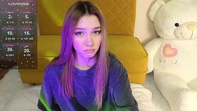 LuxuryGirl   online show from 01-14-25, 11:20