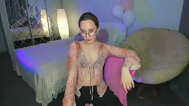 MelodyOfLovee online show from 02-15-25, 02:11