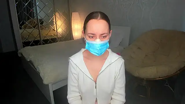 MelodyOfLovee online show from 03-18-25, 05:52