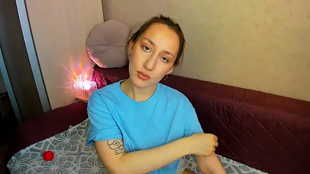 MelodyOfLovee online show from 03-27-26, 05:24