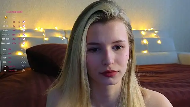 Snapshot of elsa_limerence chatting on 12-26-24, 07:24 elsa limerence online show from 12-26-24, 07:24