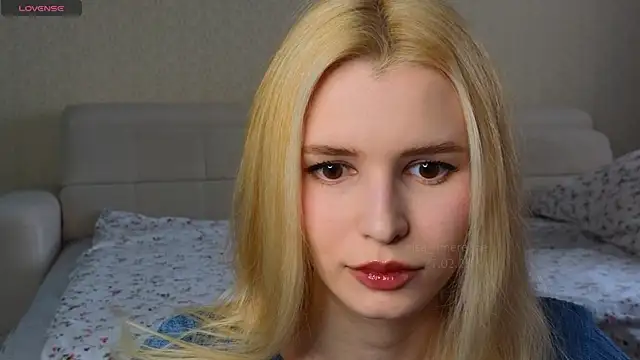 Snapshot of elsa_limerence chatting on 02-27-25, 08:50 elsa limerence online show from 02-27-25, 08:50