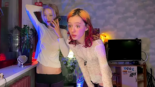 Snapshot of Evvie_Summn1 chatting on 02-11-25, 05:18 Evvie Summn1 online show from 02-11-25, 05:18