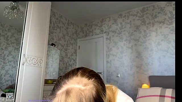 Snapshot of Evvie_Summn1 chatting on 10-05-25, 03:49 Evvie Summn1 online show from 10-05-25, 03:49