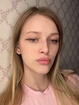 Evvie Summn1 online show from 04-07-26, 04:18