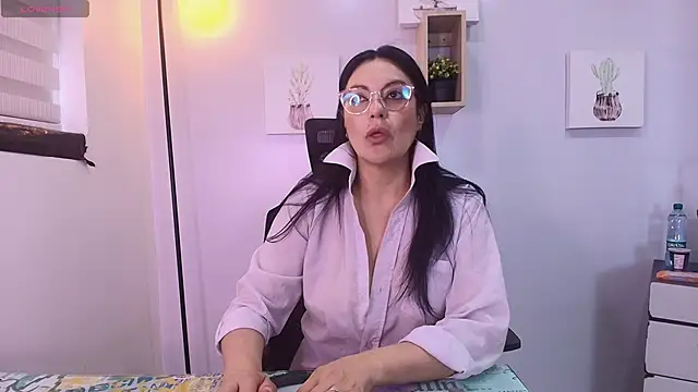 Zuzana21 online show from 05-04-26, 01:29