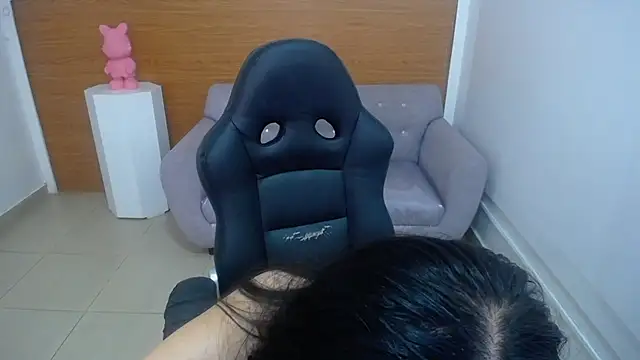 Chinatsu t online show from 12-19-25, 12:56