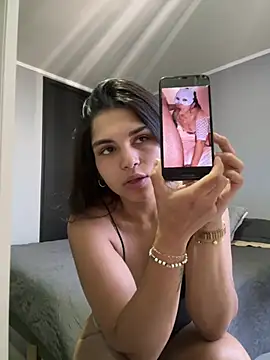 Snapshot of sc4ry_girl1 chatting on 01-09-25, 06:47 sc4ry girl1 online show from 01-09-25, 06:47