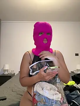 Snapshot of sc4ry_girl1 chatting on 01-23-25, 02:44 sc4ry girl1 online show from 01-23-25, 02:44