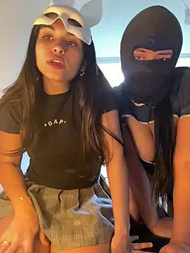 Snapshot of sc4ry_girl1 chatting on 02-18-25, 03:42 sc4ry girl1 online show from 02-18-25, 03:42