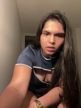 Snapshot of sc4ry_girl1 chatting on 03-15-25, 05:30 sc4ry girl1 online show from 03-15-25, 05:30