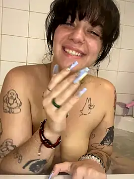 pircilla23 online show from 09-14-25, 05:01