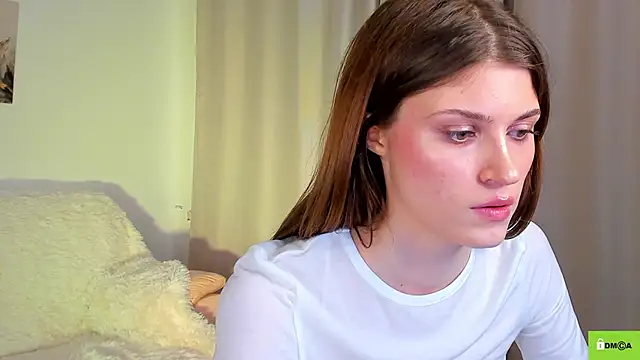 Snapshot of Hello_Vivienne chatting on 12-11-24, 08:18 Hello Vivienne online show from 12-11-24, 08:18