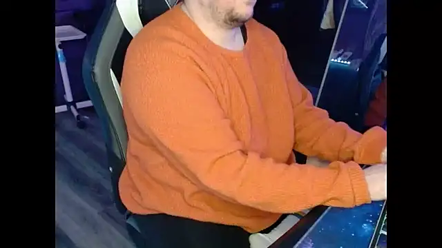 tuxedomasc 95 online show from 02-19-25, 12:57