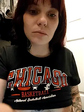 Snapshot of Mercedez_BaBy chatting on 02-04-25, 04:37 Mercedez BaBy online show from 02-04-25, 04:37