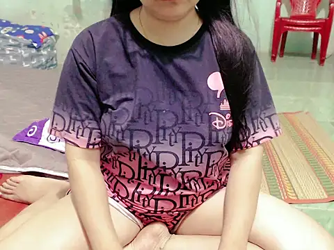 Snapshot of Asian_girl19 chatting on 02-20-26, 12:16 Asian girl19 online show from 02-20-26, 12:16