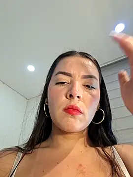 Snapshot of Anal_Luucia chatting on 07-25-26, 12:36 Anal Luucia online show from 07-25-26, 12:36