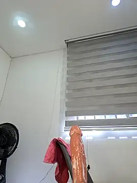 Snapshot of Anal_Luucia chatting on 07-28-26, 02:13 Anal Luucia online show from 07-28-26, 02:13