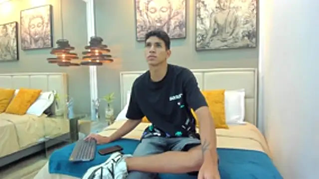 Snapshot of kieran_derek chatting on 11-07-25, 03:06 kieran derek online show from 11-07-25, 03:06